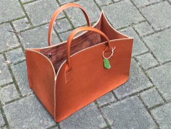 Lederkorb aus eigener Werkstatt